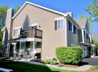 618 Silver Creek Rd #618, Woodstock, IL 60098