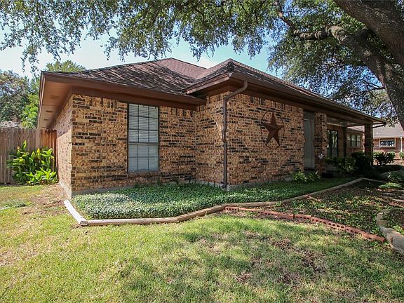 3rd image of 4708 Brandingshire Pl