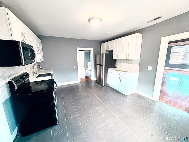 120 Wilcox Ave #3 — Photo 9