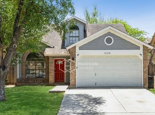 10230 Aurora Field Dr, San Antonio, TX 78245