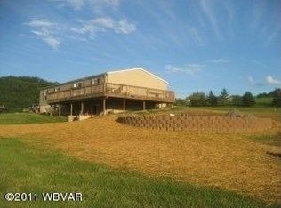 14 Dillon Ln, Beech Creek, PA 16822