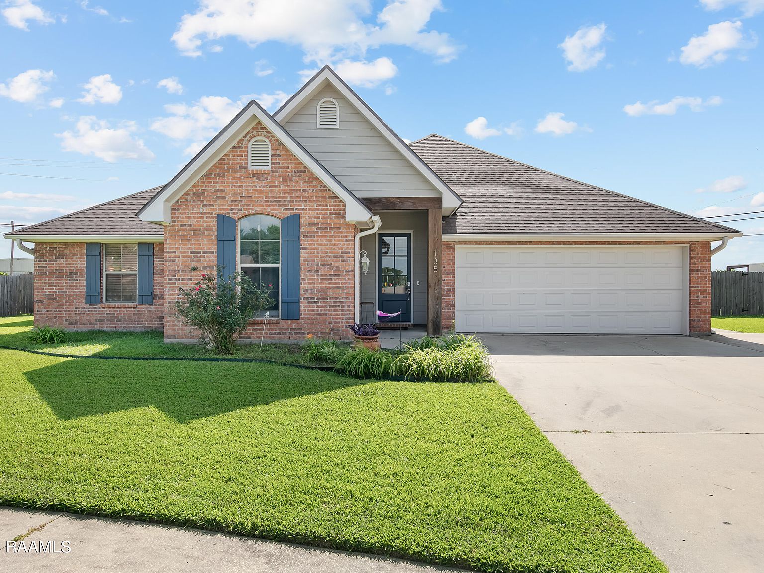 135 Devon Way, Youngsville, LA 70592 Zillow
