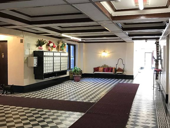 3rd image of 2922 Barnes Ave APT 5C