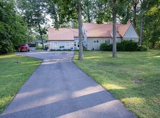 6950 Stellhorn Rd, Fort Wayne, IN 46815