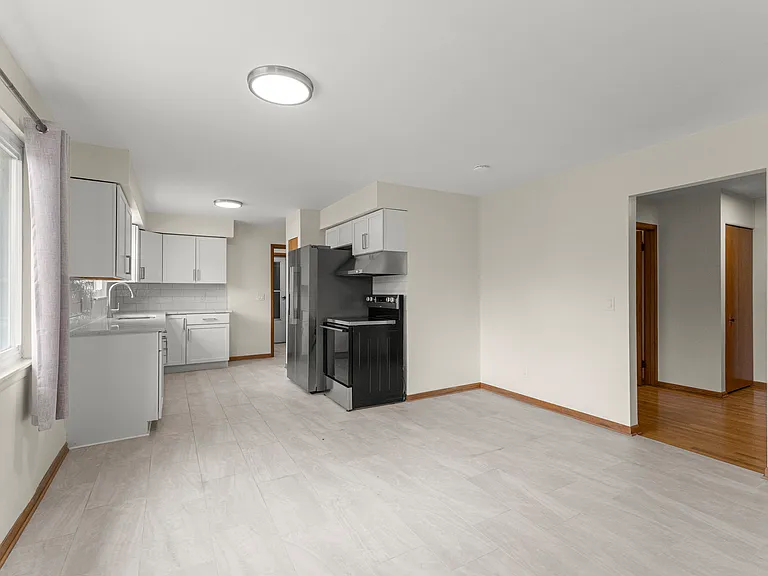 20325 Westview Dr — Photo 11
