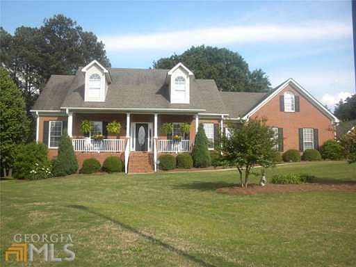 1st image of 930 Catalpa Ln