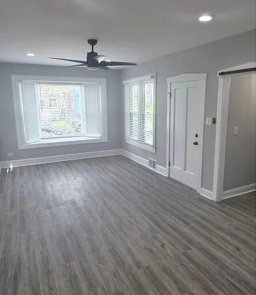 5605 Keystone Llc — Photo 10
