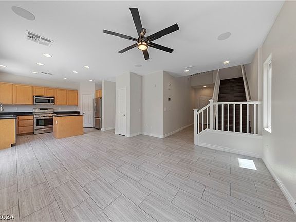 5th image of 9505 Dawning Heat St