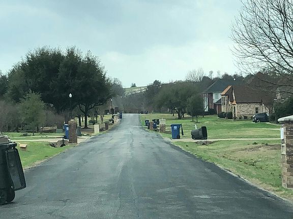 5th image of 2005 Willow Bend Dr