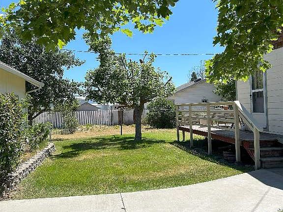 2nd image of 605 2nd St