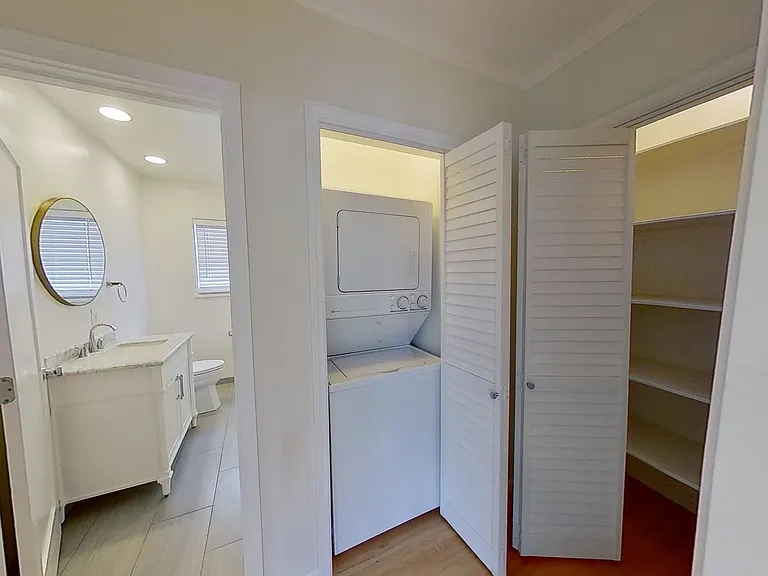 2806 Foothill Rd — Photo 9