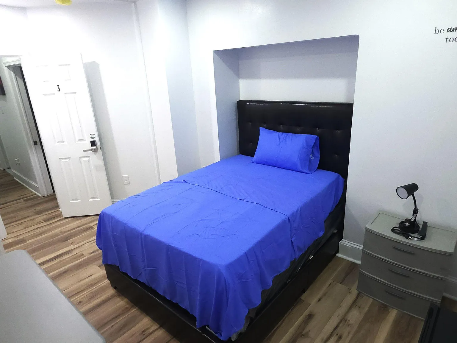 4 bed, 2.0 bath, 1000 sqft, $879 — Photo 4