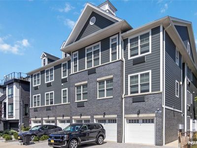 17 Cumbermeade Rd #102, Fort Lee, NJ, 07024