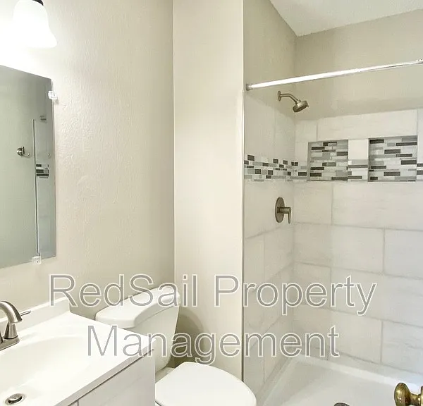 376 Susan Constant Dr — Photo 15