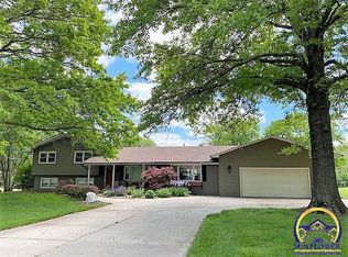 2025 Prairie Ln, Emporia, KS 66801
