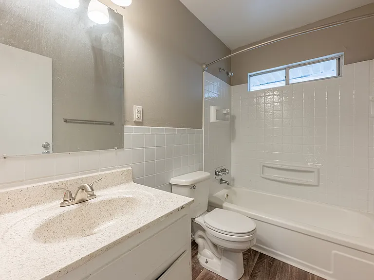 Willow Ridge Apartments — Photo 8
