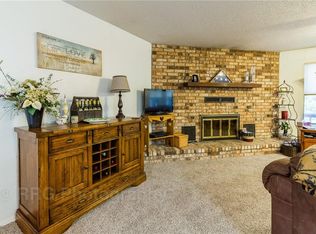 2510 N Brophy Ave, Fayetteville, AR 72703