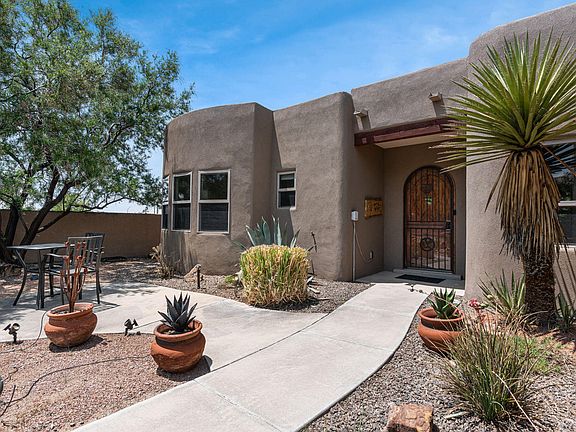 5th image of 8201 Desert Lily Ln NE