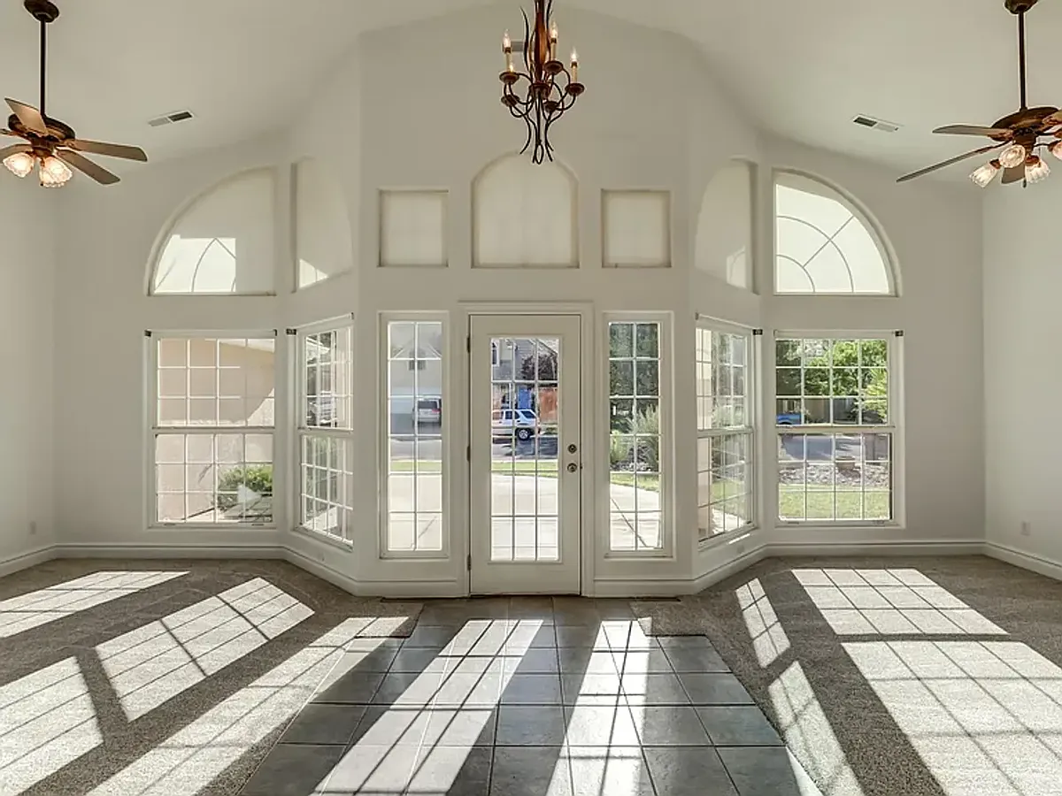 Building Photo - 23 N Stone Mountain Dr