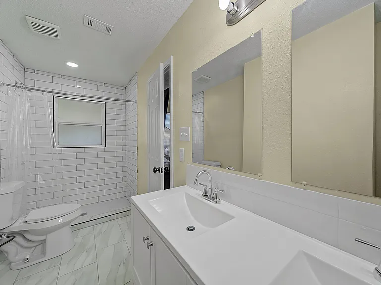 Searcy Dr — Photo 3