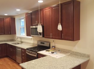 6317 N Washtenaw Ave #2S, Chicago, IL 60659