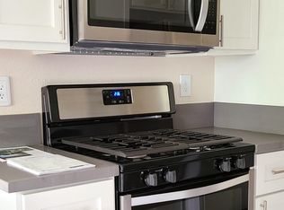 1075 W State St APT B205, Redlands, CA 92373