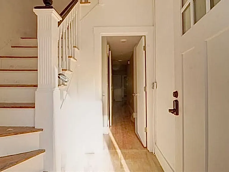 70 Wordsworth St #1 — Photo 13