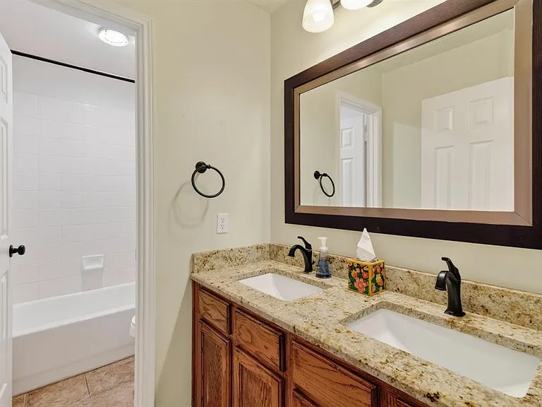 9383 Homestead Ln — Photo 22