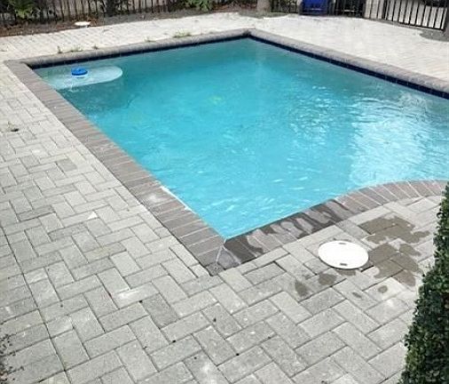 3rd image of 1014 NE 3rd St #1014