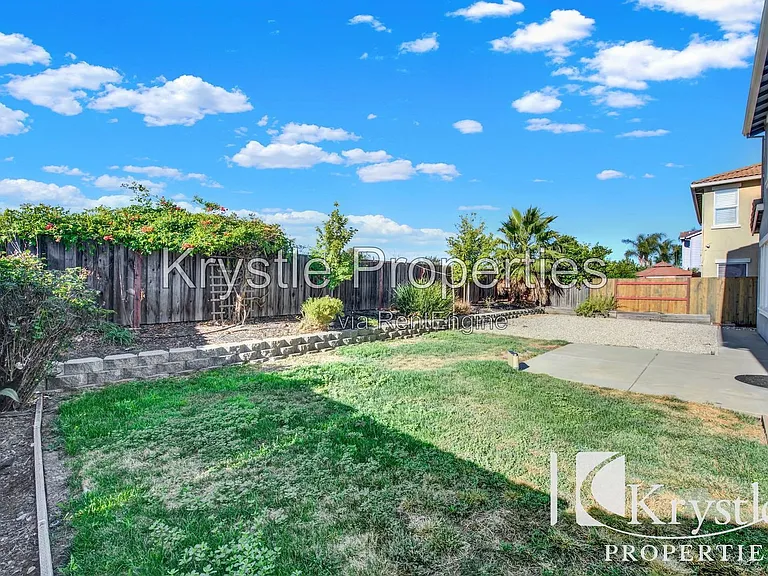 625 Purple Martin Dr — Photo 30