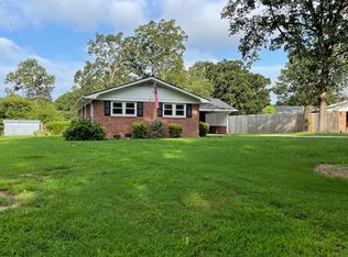 7 Greentree Rd, Greenville, SC 29607