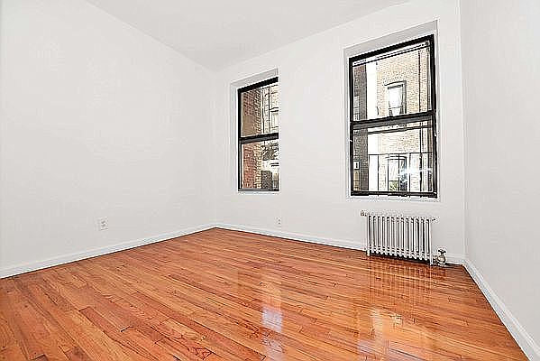 1st image of 122 Orchard St APT 16A