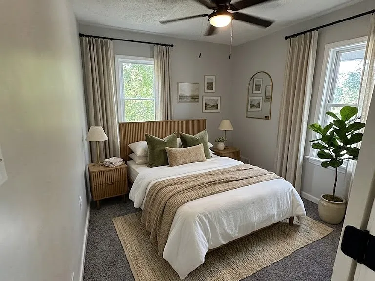 1184 Niagara Ave — Photo 11