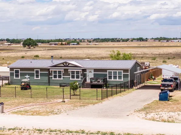 10504 County Road 7000, Wolfforth, TX 79382