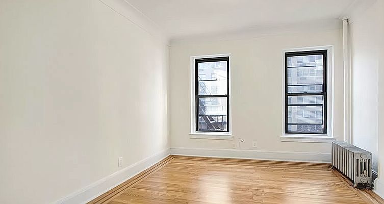 1st image of 1606 1st Ave APT 3B