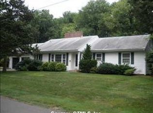 48 Wyndy Brook Ln, Madison, CT 06443