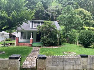 416 Mill Creek Rd, Raven, VA 24639