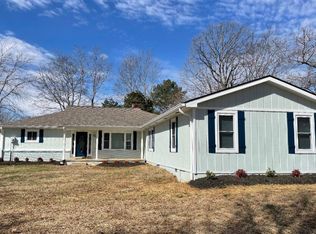 1033 Moore Hollow Rd, Tennessee Ridge, TN 37178