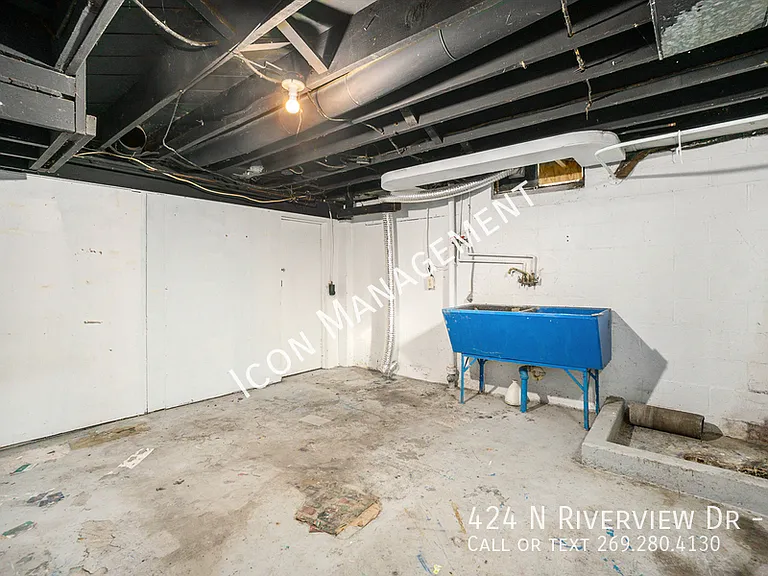424 N Riverview Dr #2 — Photo 14