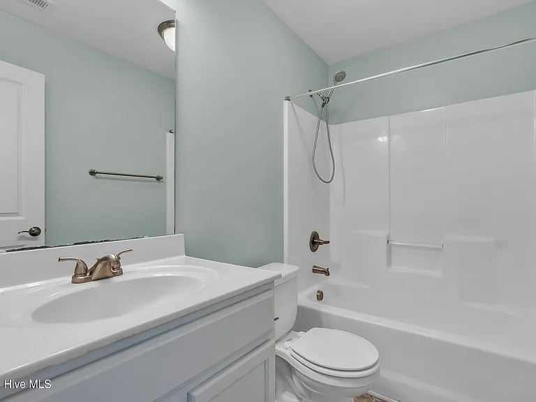 409 Sullivan Loop Rd — Photo 18