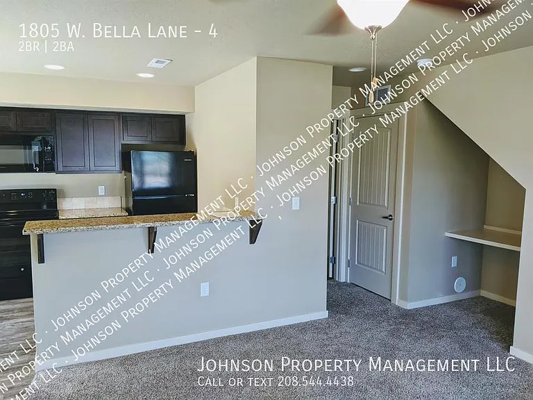 1805 W Bella Ln #4 — Photo 7