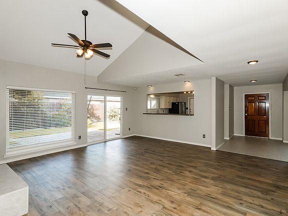 4th image of 1022 Red Rock Canyon Dr