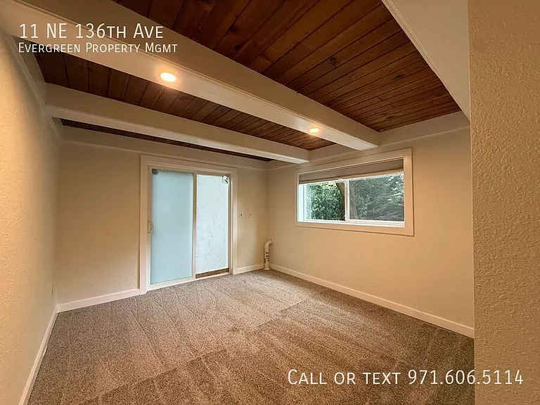 11 NE 136th Ave — Photo 27