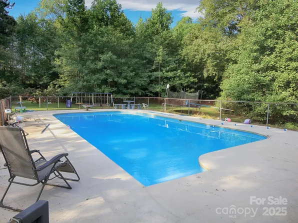 3119 Hickory Hwy, Statesville, NC 28677