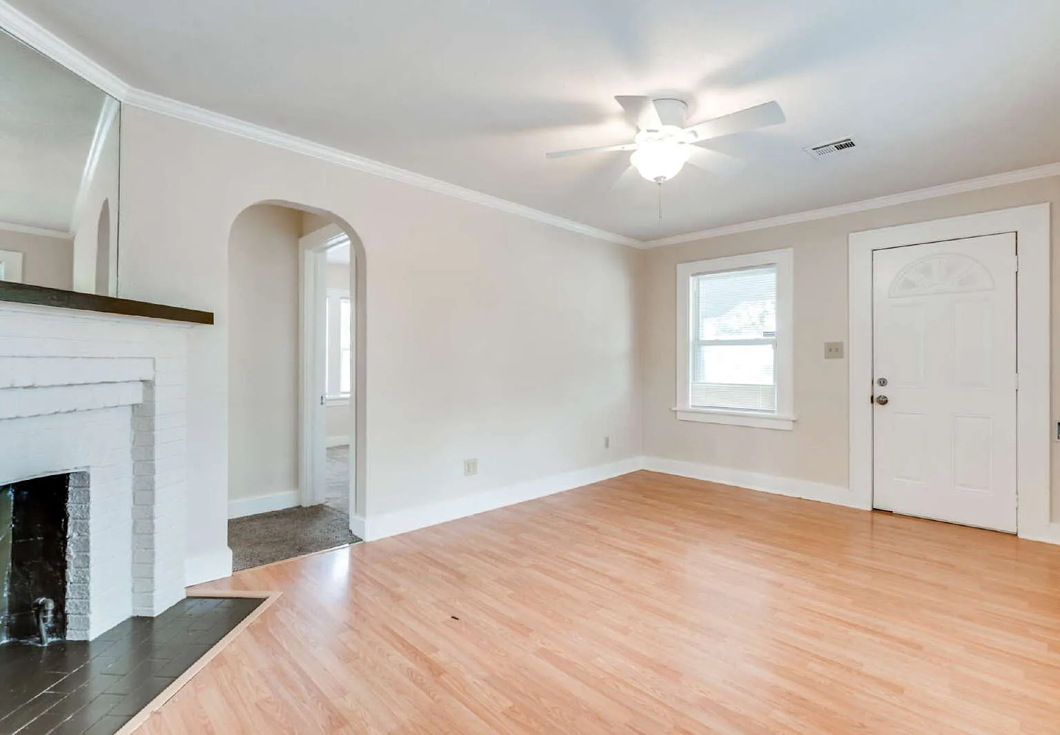 2 bed, 1.0 bath, 768 sqft, $1,000 — Photo 4