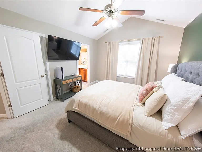 622 Omaha Dr — Photo 31