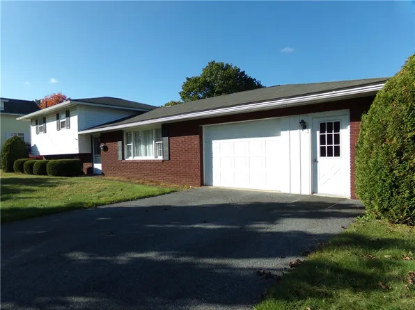 1121 Main St, Rockwood, PA 15530