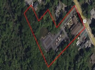 76 Main St, Foxboro, MA 02035
