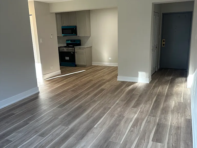 5306 N Cumberland Ave #212 — Photo 6