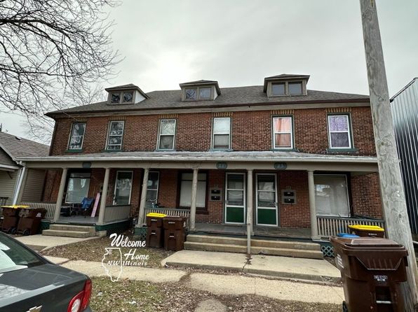 23 1/2 W Washington St